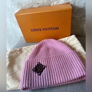 Louis Vuitton rose coloured beanie